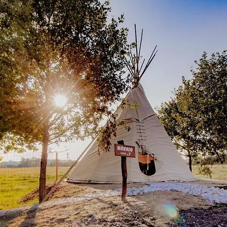 Safari - Teepee Village Borovany (Ceske Budejovice)